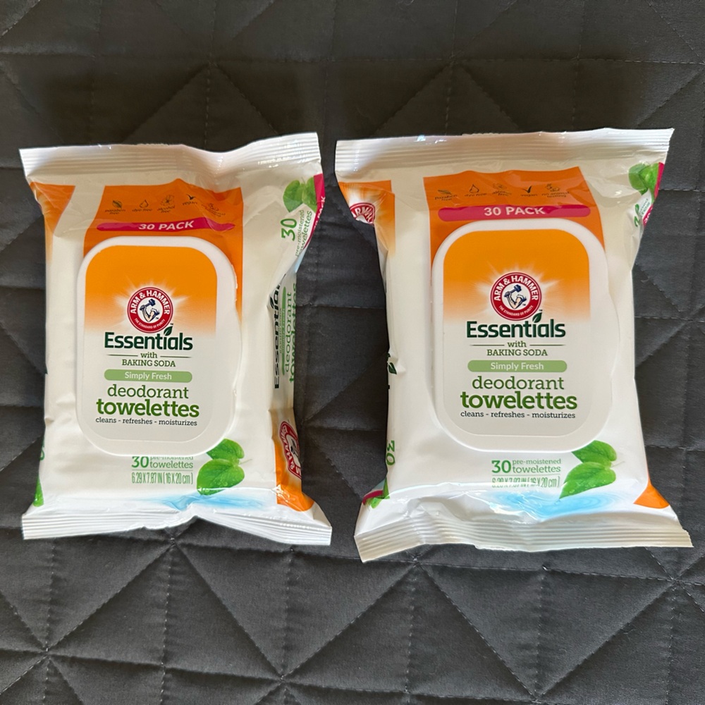 Arm & Hammer Essentials Deodorant wipes Simply Fresh scent